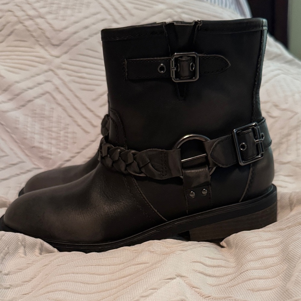 Crown Vintage Black Moto Boots